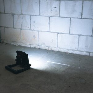 Shada LED-Valonheitin 20W Toimii Makita, Milwaukee, Bosch akuilla IP20